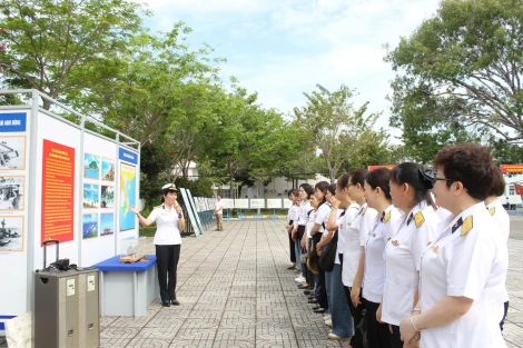 Khai mạc triển lãm “Hoàng Sa, Trường Sa – Biển, đảo thiêng liêng”