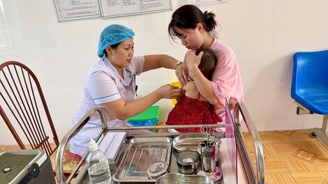 Thủ tướng yêu cầu hoàn thành chiến dịch tiêm vaccine sởi trong tháng 3