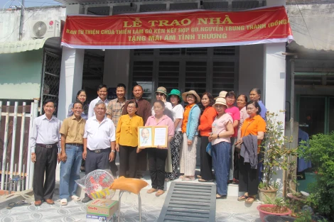 Phường Long Thành Trung: Tặng nhà đại đoàn kết cho hộ nghèo