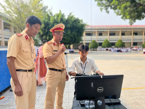 Nâng cao kiến thức và kỹ năng lái xe an toàn cho học sinh