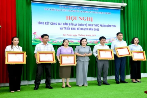 Ban chỉ đạo liên ngành ATTP tỉnh tổ chức hội nghị tổng kết công tác ATTP năm 2024 và triển khai nhiệm vụ trọng tâm năm 2025