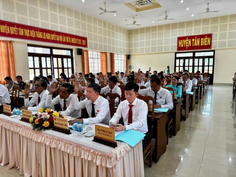 Kỳ họp thứ 13 HĐND huyện Tân Biên: Thông qua nhiều nội dung quan trọng