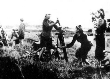 Chung một dòng sông, chung một mái nhà