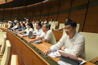 Thông qua Nghị quyết sửa Hiến pháp 2013, tập trung nội dung phân định đơn vị hành chính