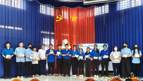 Đoàn trường Cao đẳng nghề Tây Ninh: Tuyên dương Sinh viên 5 tốt và Học sinh 3 rèn luyện