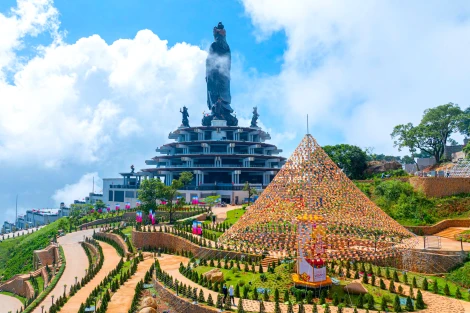 Đón hàng ngàn đại biểu Vesak 2025: Núi Bà Đen đã sẵn sàng