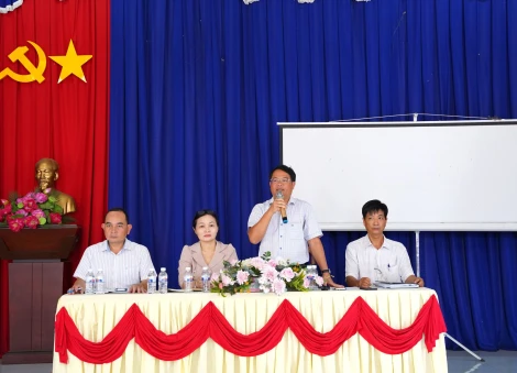 Người dân phường Gia Lộc ý kiến về dự thảo phương án bồi thường, hỗ trợ, tái định cư dự án cao tốc