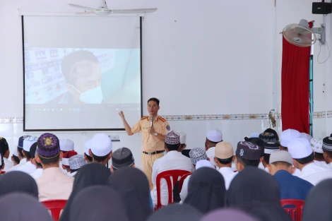 Tuyên truyền pháp luật cho tín đồ Hồi giáo Islam