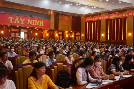 Tây Ninh có 76 nhà giáo ưu tú