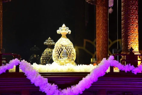 Núi thiêng Bà Đen đón ngọc xá lợi Phật: Hành hương trong ánh sáng Vesak