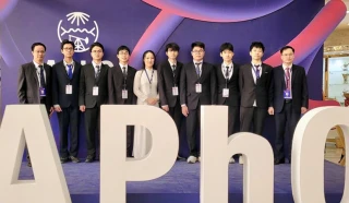 Cả 8 học sinh Việt Nam giành huy chương Olympic Vật lý Châu Á 2025