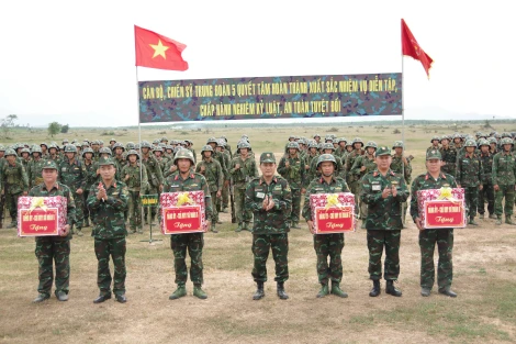 Trung đoàn 5: Nâng cao chất lượng tổng hợp, sức chiến đấu, hoàn thành xuất sắc nhiệm vụ được giao