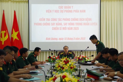Kiểm tra công tác phòng, chống dịch bệnh tại Trung đoàn 271