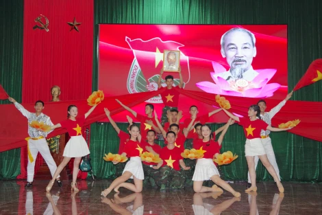 Sư đoàn 5: Dấu ấn 10 năm thực hiện Chỉ thị 05 của Bộ Chính trị