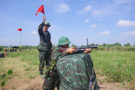 Trung đoàn 5: 60 năm vững bước dưới cờ Đảng