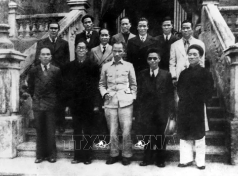 Từ quyết sách linh hoạt của Chủ tịch Hồ Chí Minh đến tư duy cải cách đột phá của Đảng ta ngày nay