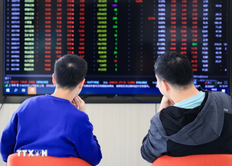 Nỗi lo về hai nền kinh tế lớn nhất thế giới kéo lùi chứng khoán châu Á