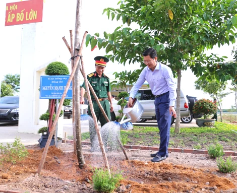 Bí thư Tỉnh uỷ Nguyễn Mạnh Hùng: Dự lễ phát động "Trồng cây đời đời nhớ ơn Bác Hồ"
