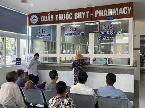 Không để phát sinh thủ tục gây phiền hà cho người bệnh khi khám, chữa bệnh BHYT