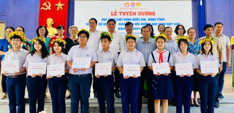TP. Tây Ninh: Tuyên dương gần 200 cán bộ quản lý, giáo viên, học sinh có thành tích cao trong dạy và học