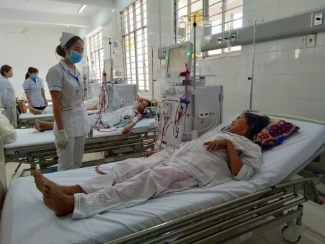 Nâng cao chất lượng y tế, bảo đảm công bằng trong chăm sóc sức khoẻ cho các nhóm yếu thế