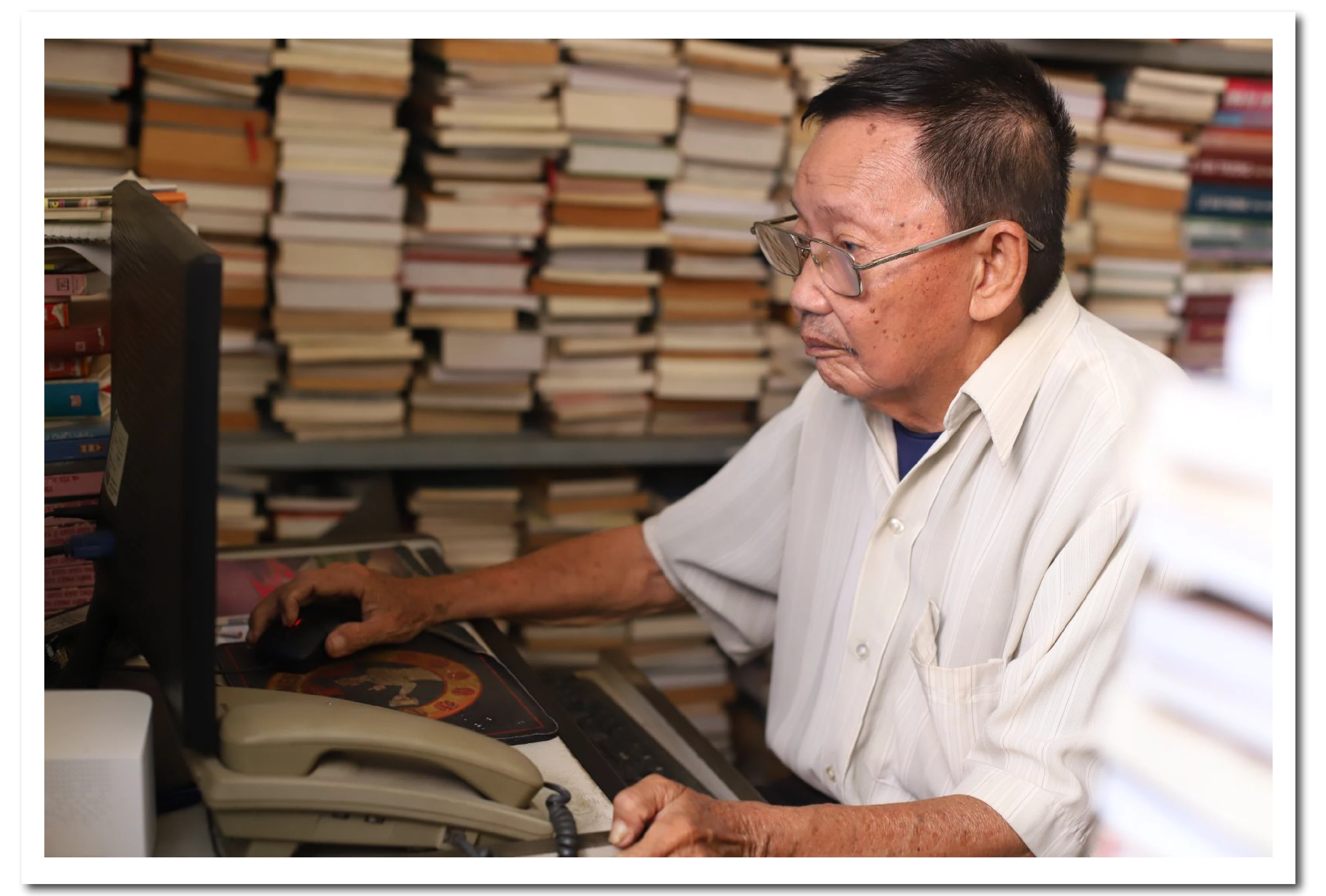 Nhà báo, nhà thơ Phan Kỷ Sửu có nhiều bài viết về quá trình xây dựng hồ Dầu Tiếng
