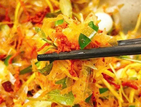 Bánh tráng trộn Tây Ninh: Món ăn vặt làm say lòng người