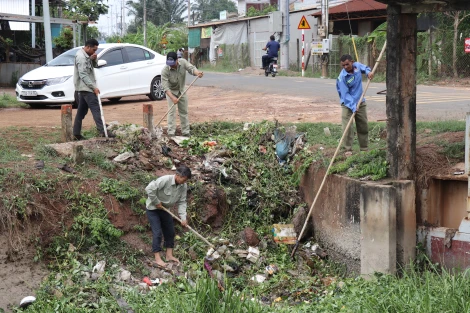Ám ảnh những "dòng kênh rác"