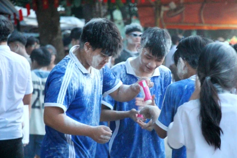 Bạo lực học đường: Không chỉ có đánh nhau