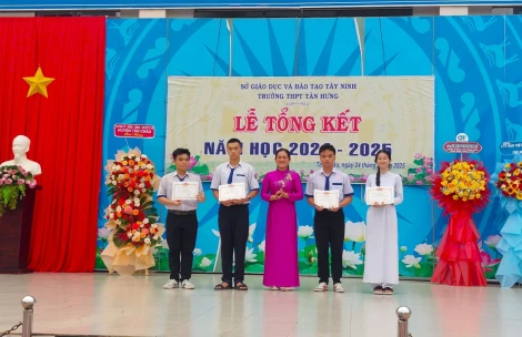 Tân Châu: Các trường THPT tổng kết năm học 2024-2025