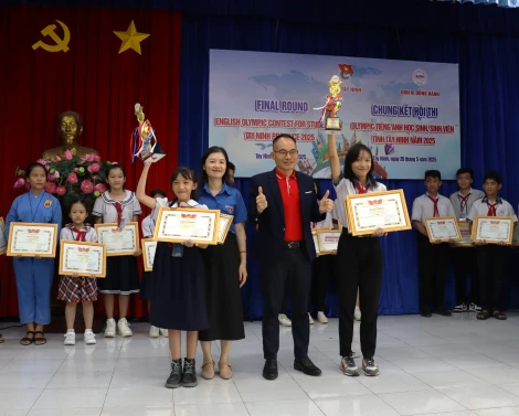 Sôi nổi vòng chung kết Hội thi Olympic Tiếng Anh học sinh, sinh viên năm 2025