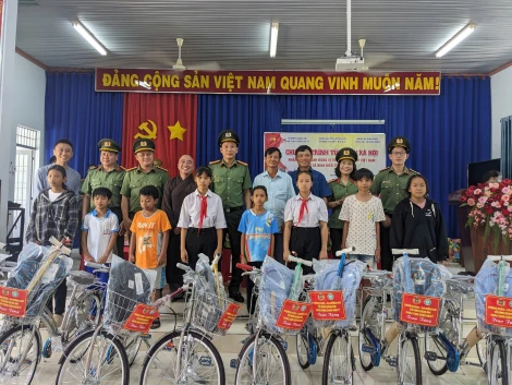 Đẩy mạnh hoạt động an sinh xã hội, từ thiện trong lực lượng Công an Nhân dân