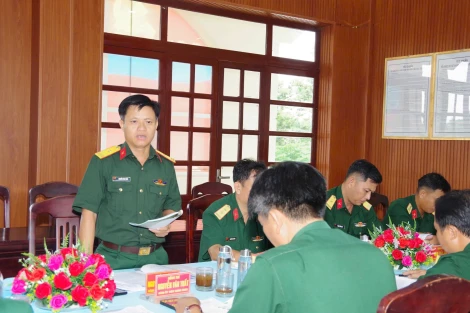Trung đoàn 4: Tổ chức hội nghị ra Nghị quyết lãnh đạo 6 tháng cuối năm 2025
