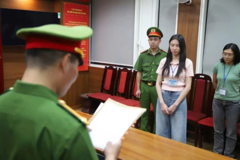 Vấn đề pháp lý xung quanh vụ Hoa hậu Thuỳ Tiên “xé” giấy nợ và thắng kiện