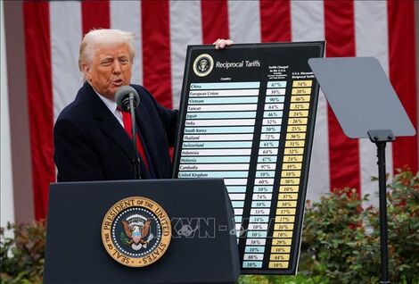Tòa Phúc thẩm liên bang Mỹ tạm thời khôi phục các mức thuế toàn cầu của Tổng thống Trump