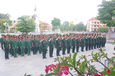 Trung đoàn 5, Sư đoàn 5: Dâng hương nhân kỷ niệm 60 năm Ngày truyền thống Trung đoàn
