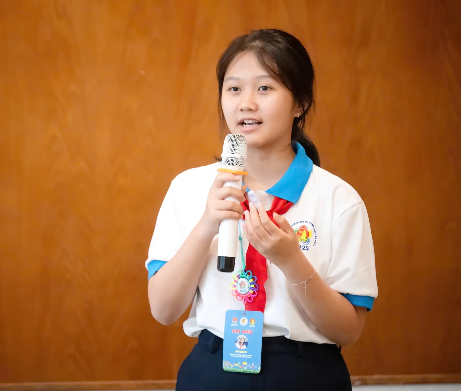 Ðại biểu Bùi Phúc An tại Ðại hội Cháu ngoan Bác Hồ toàn quốc lần X.