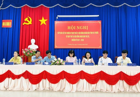 Phó Chủ tịch Thường trực HĐND tỉnh tiếp xúc cử tri xã Trường Tây
