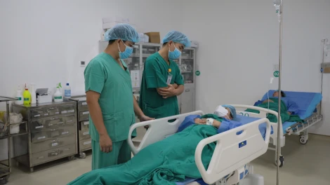 Thực hiện thành công kỹ thuật DSA và đặt stent miễn phí cho 9 bệnh nhân mắc bệnh mạch vành nặng