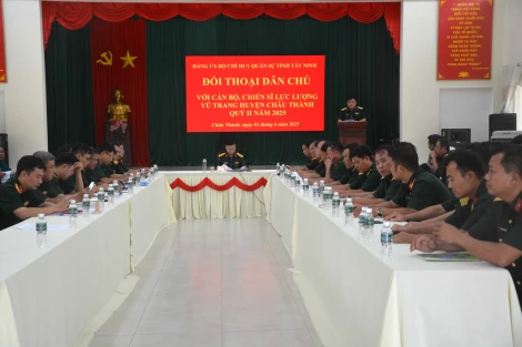 Đảng uỷ – Bộ Chỉ huy Quân sự tỉnh: Đối thoại dân chủ với cán bộ, chiến sĩ lực lượng vũ trang huyện Châu Thành