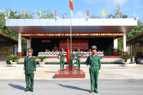 Trung đoàn 4, Sư đoàn 5: Tổ chức lễ tuyên thệ chiến sĩ mới năm 2025