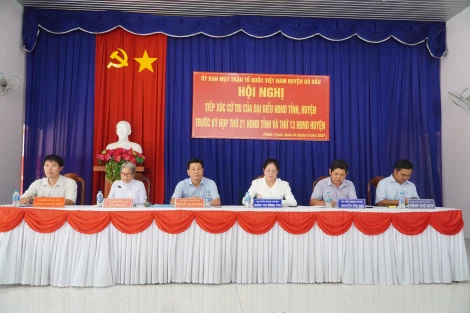 Bí thư Tỉnh uỷ, Chủ tịch HĐND tỉnh Nguyễn Mạnh Hùng tiếp xúc cử tri xã Phước Trạch