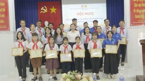 Bến Cầu: Khen thưởng nhiều tập thể, cá nhân trong công tác Đoàn, Đội