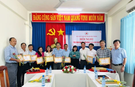 Hoà Thành: Tôn vinh 25 cá nhân hiến máu tình nguyện tiêu biểu 2025