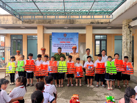 Bài cuối: Vì bình yên sông nước