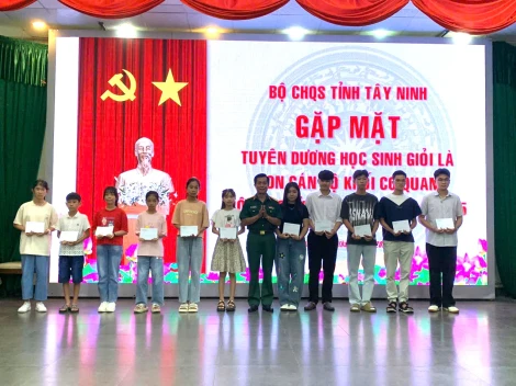 Bộ Chỉ huy Quân sự tỉnh Tây Ninh: Tuyên dương 191 học sinh xuất sắc