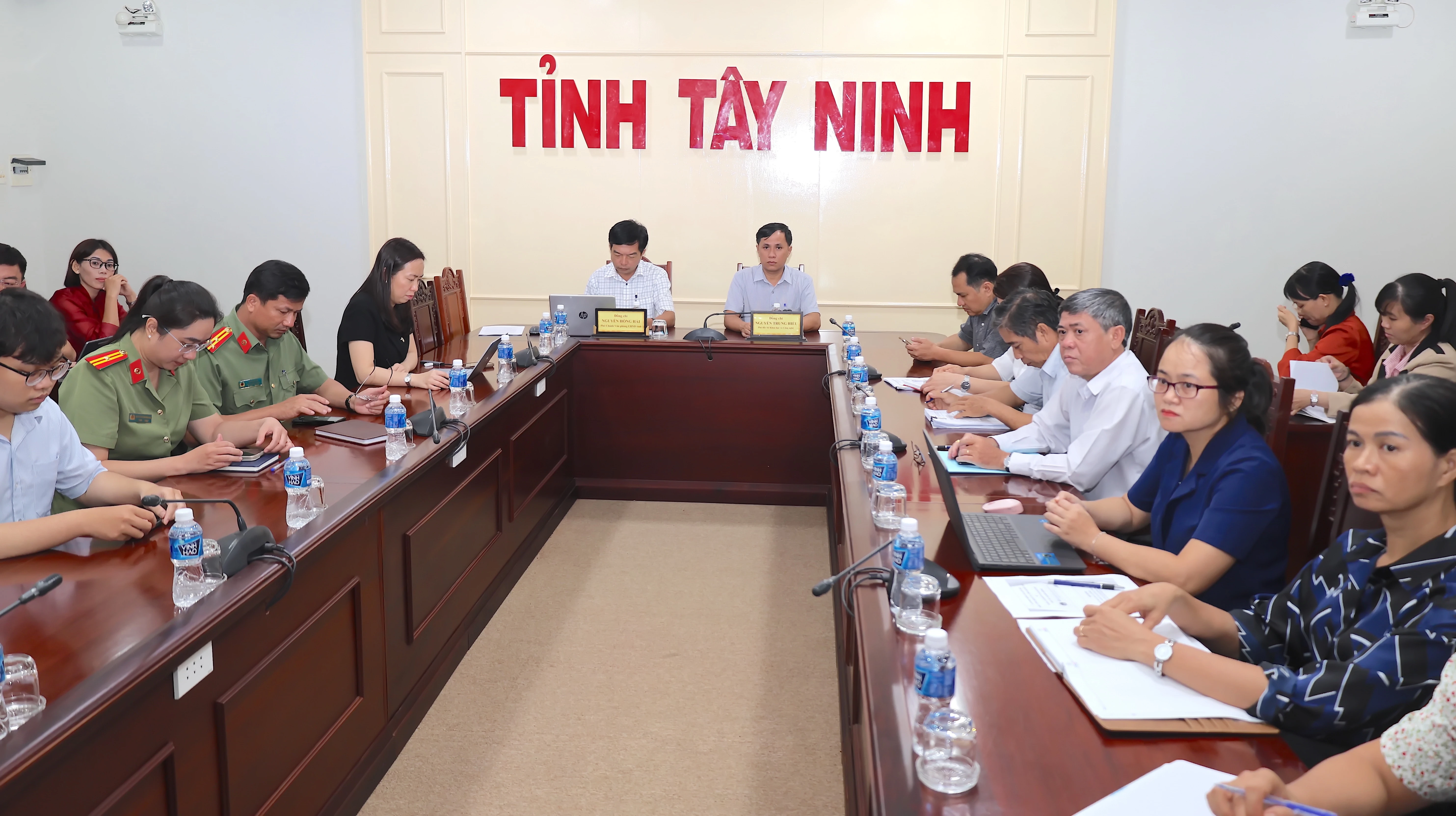 Quang cảnh hội nghị tại điểm cầu Tây Ninh.