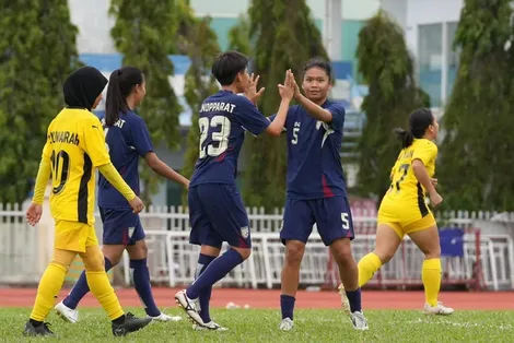 Thái Lan thắng Malaysia 7-1