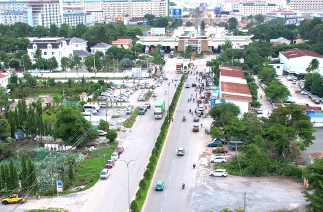 Huy động tối đa nguồn lực đầu tư hạ tầng giao thông kết nối khu vực biên giới