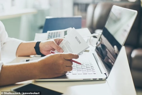 Cụm từ tối kỵ khi viết CV xin việc, nếu bạn dùng sẽ rất dễ bị loại